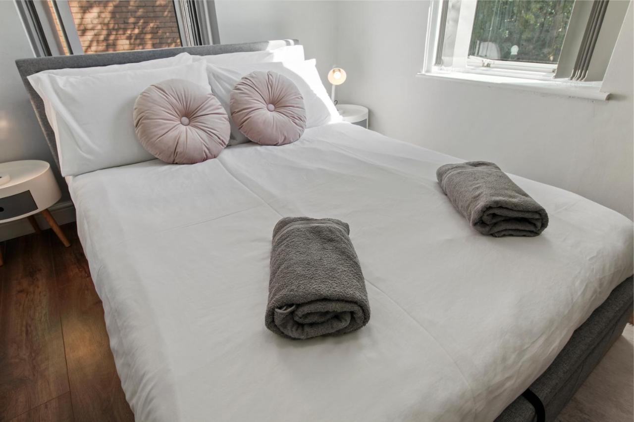 Stunning Studio Flat With Free On-Street Parking! Plumstead  Εξωτερικό φωτογραφία