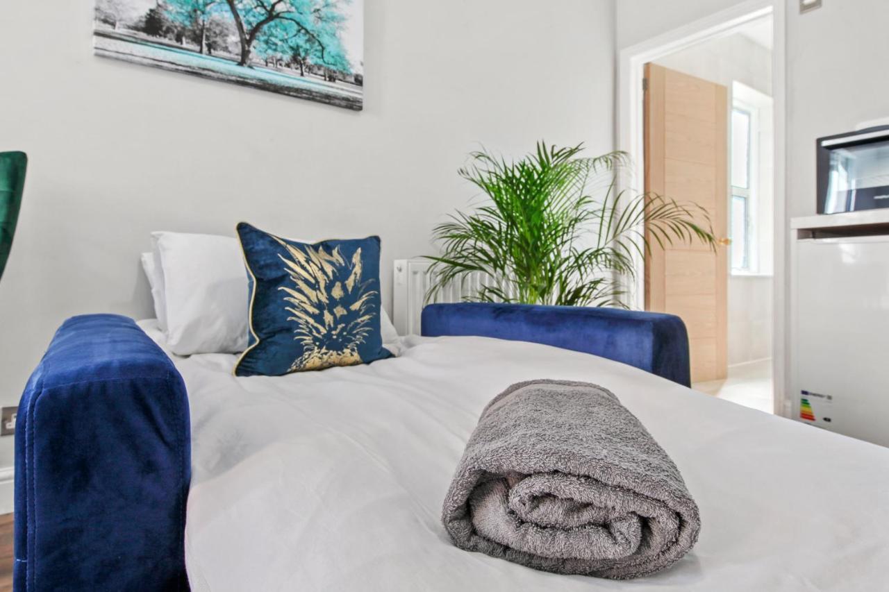 Stunning Studio Flat With Free On-Street Parking! Plumstead  Εξωτερικό φωτογραφία